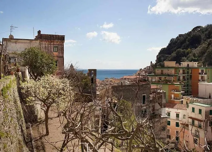 Donna Saretta Casetta Tradizionale Amalfitana Amalfi